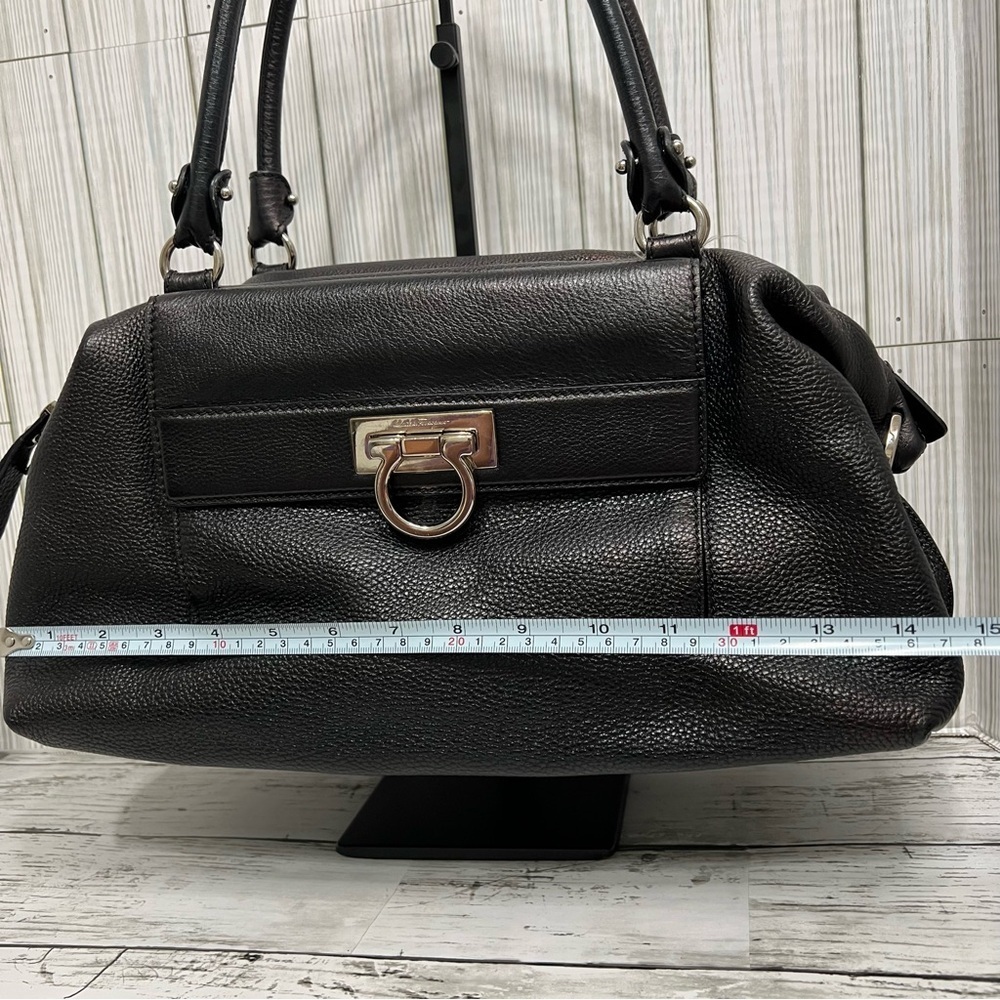 Salvatore Ferragamo Black Pebbled Leather Satchel Tote Bag Top Handle Purse - Picture 12 of 14